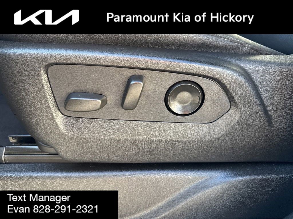 Used 2024 Chevrolet Tahoe LT image 33