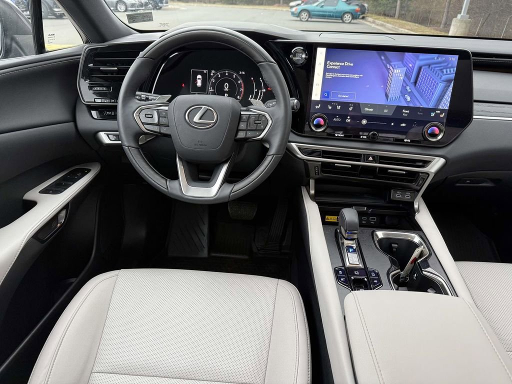 Used 2023 Lexus RX 350 Premium w/ Accessory Package image 8