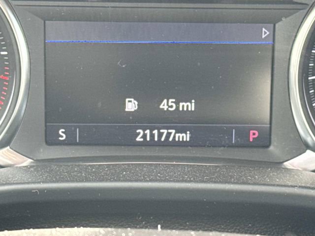 Used 2023 GMC Acadia SLT w/ Elevation Edition image 32