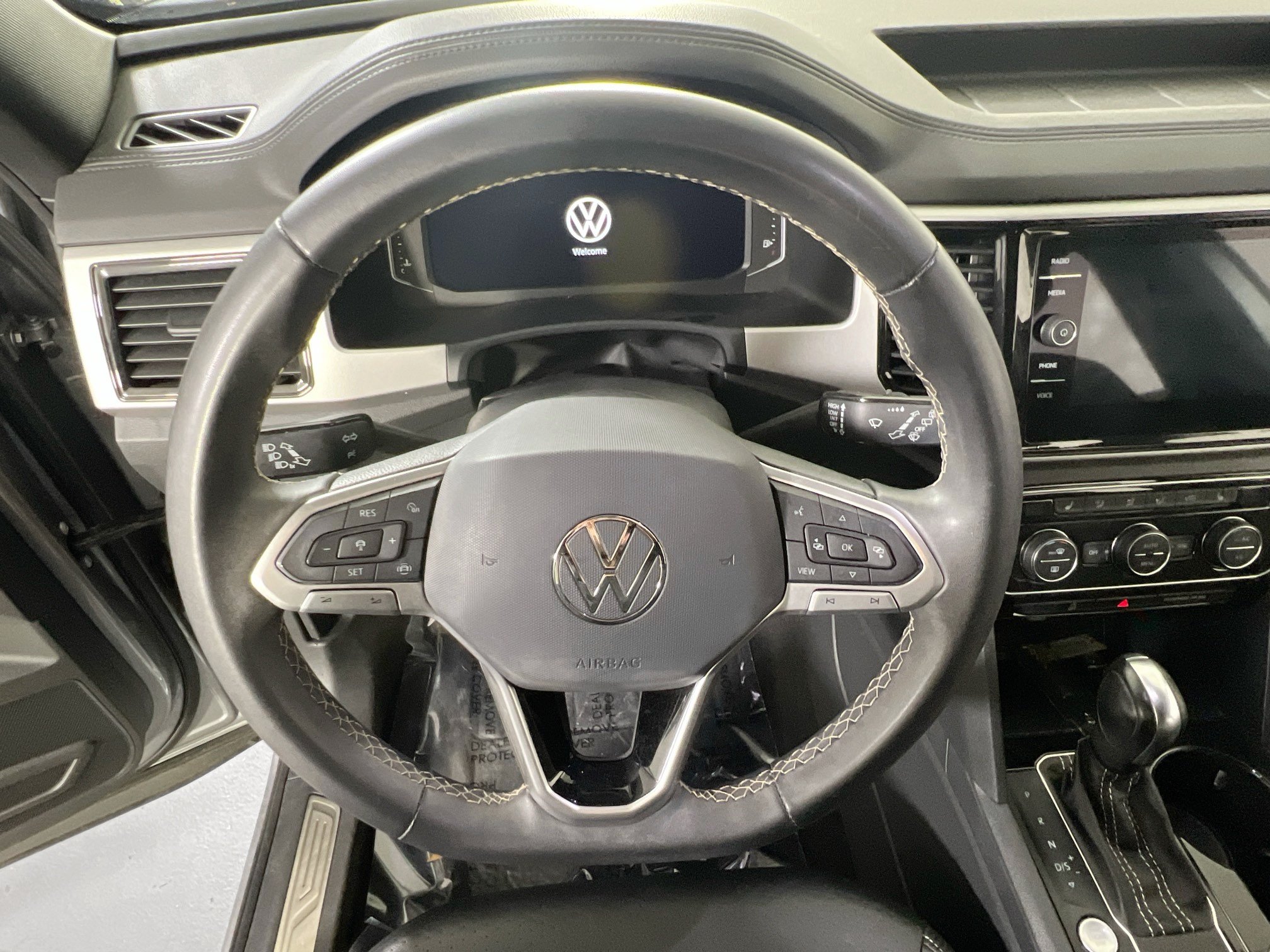 Used 2023 Volkswagen Atlas Cross Sport SE AWD/4WD image 11