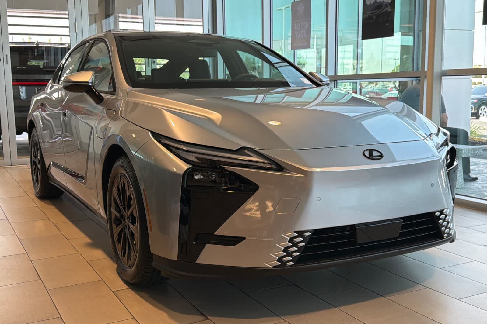New 2026 Lexus ES 500e AWD/4WD image 5
