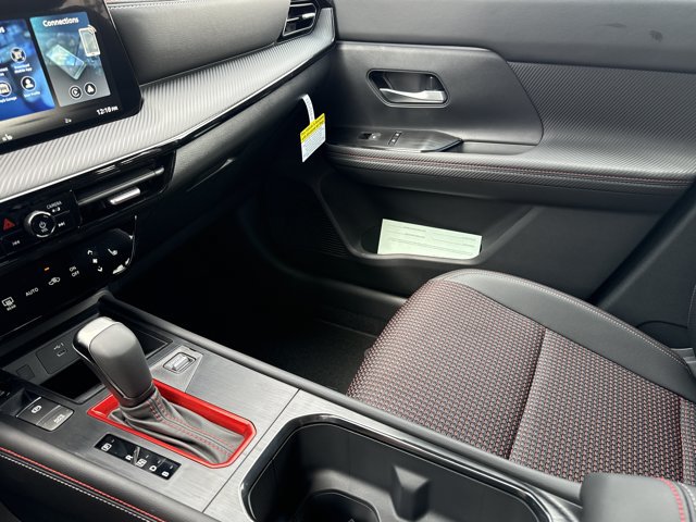 New 2026 Nissan Kicks SR w/ Cold Weather Package FWD image 19
