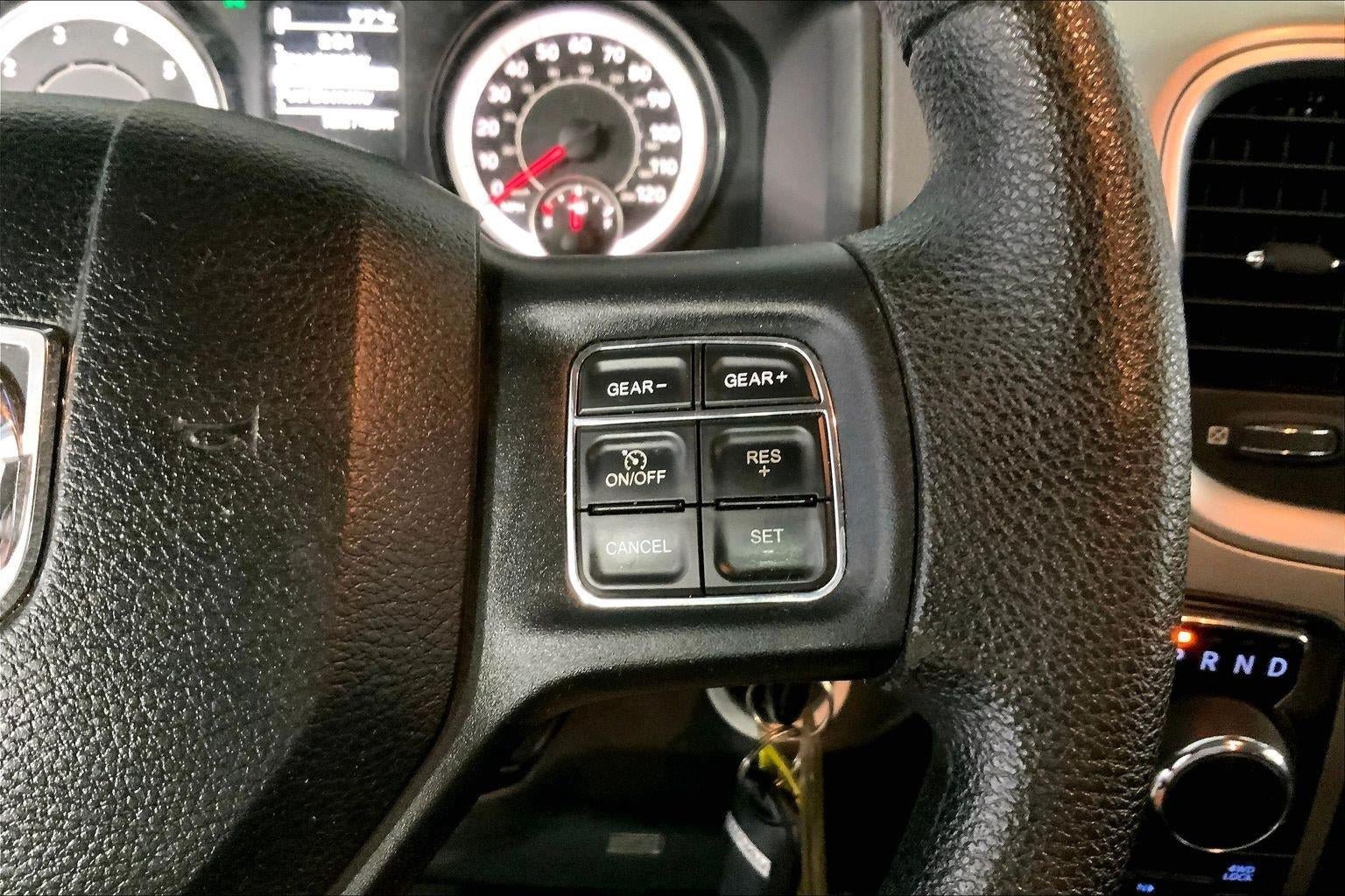 Used 2016 RAM 1500 Classic SLT AWD/4WD image 19