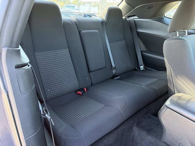 Used 2017 Dodge Challenger SXT image 11
