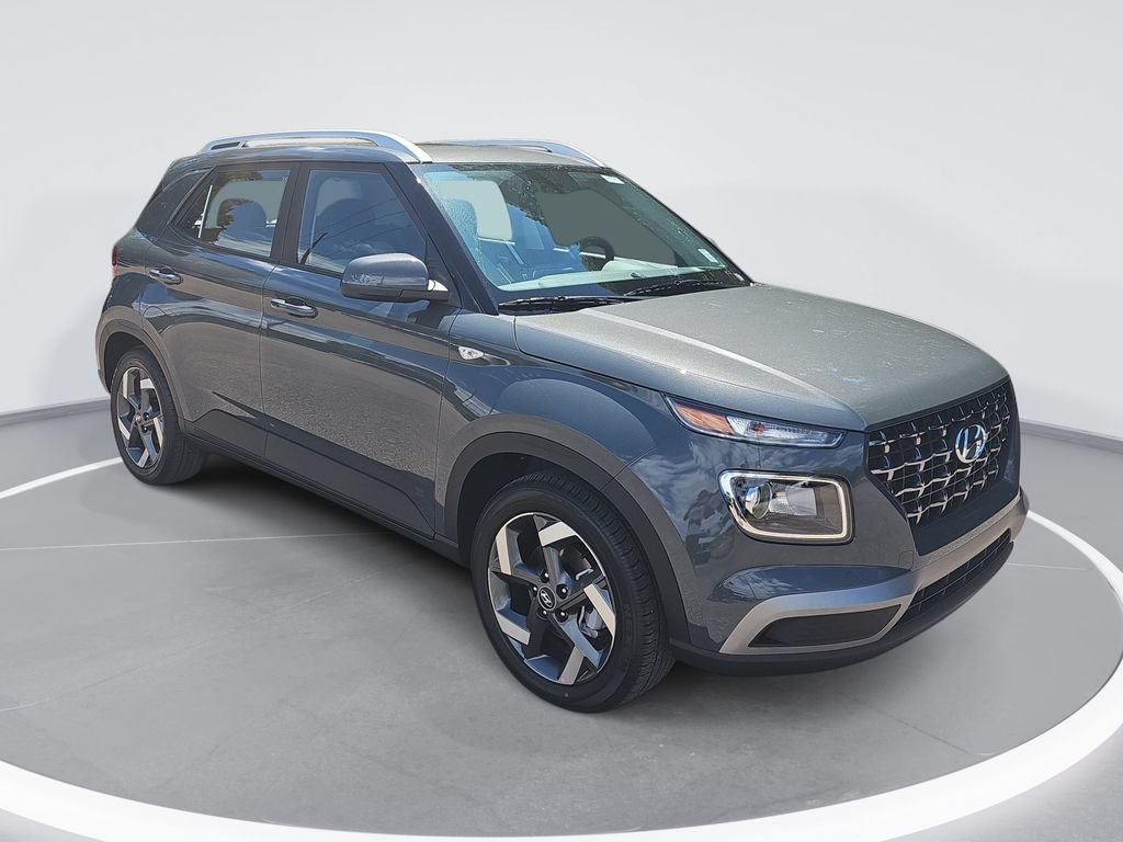 New 2026 Hyundai Venue SEL FWD image 3