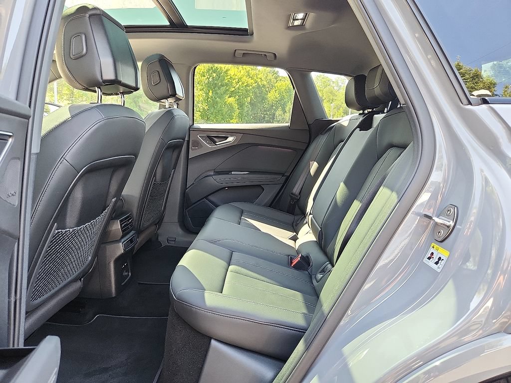Certified 2025 Audi Q4 e-tron Premium Plus w/ Premium Plus RWD image 16