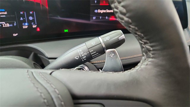 Used 2025 Cadillac CT5 V w/ Technology Package image 43