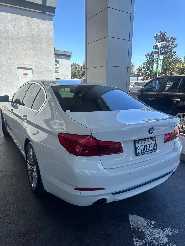 Used 2018 BMW 530i w/ Premium Package RWD image 3