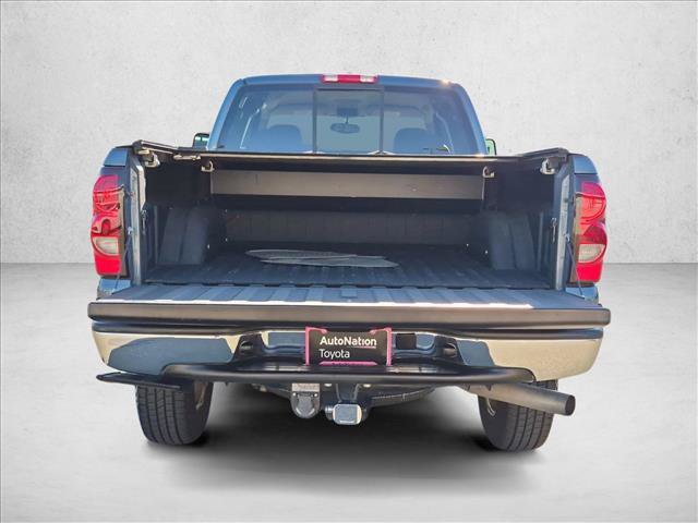 Used 2006 Chevrolet Silverado 2500 LT w/ Heavy-Duty Power Package RWD image 6