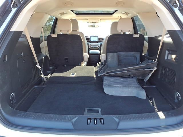 Used 2023 Ford Explorer XLT w/ Equipment Group 202A image 10