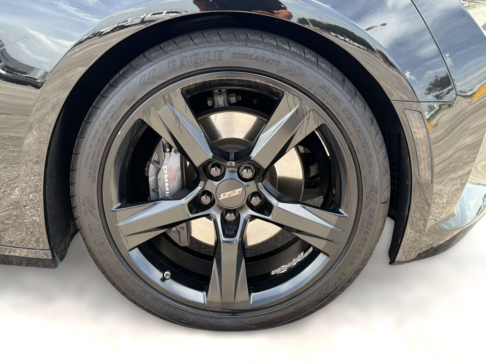 Used 2018 Chevrolet Camaro SS RWD image 13