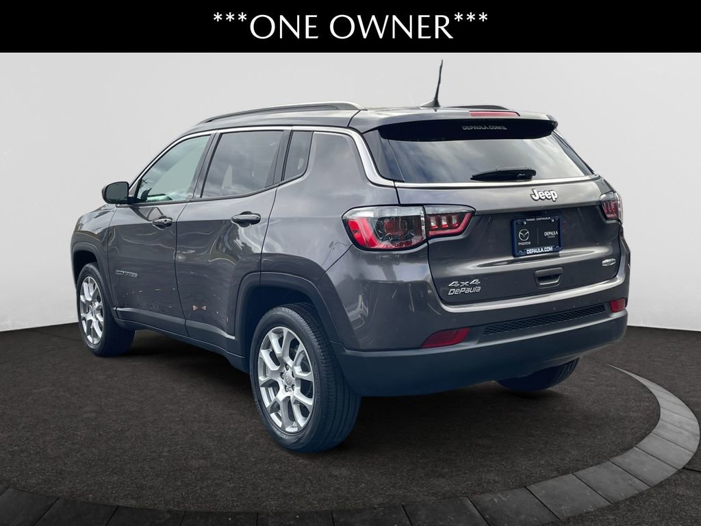 Used 2022 Jeep Compass Latitude image 3