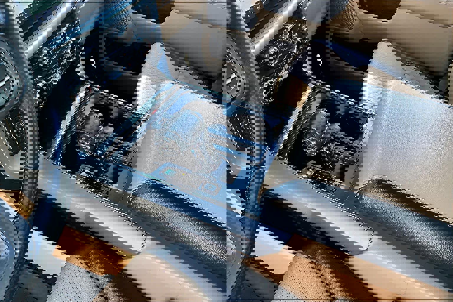 Used 2022 Ford F150 Lariat w/ Equipment Group 502A High image 16