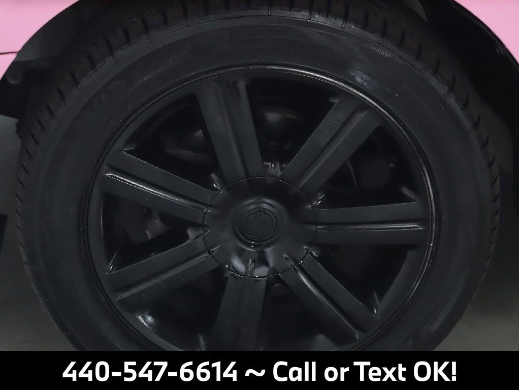Used 2010 Chrysler Sebring Limited image 33