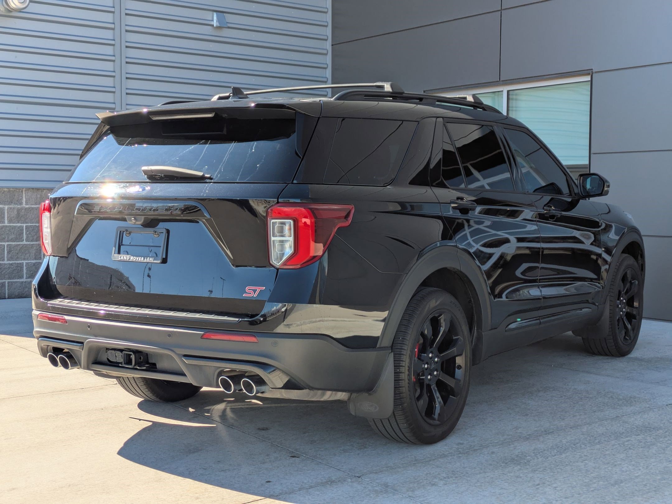 Used 2024 Ford Explorer ST w/ Equipment Group 401A image 5