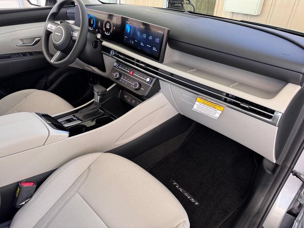 New 2026 Hyundai Tucson SE FWD image 16