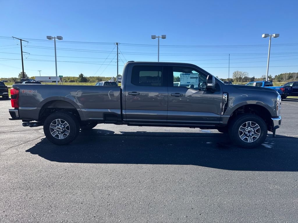 New 2026 Ford F350 Lariat w/ FX4 Off-Road Package image 6