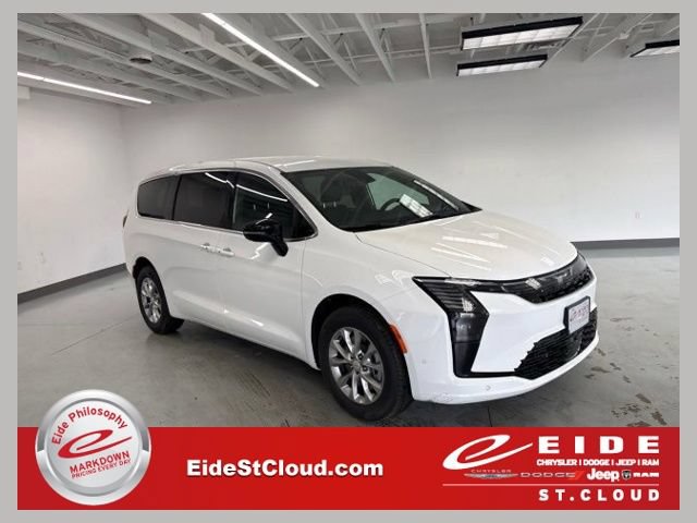 New 2027 Chrysler Pacifica Select w/ Family Tech Group AWD/4WD image 1