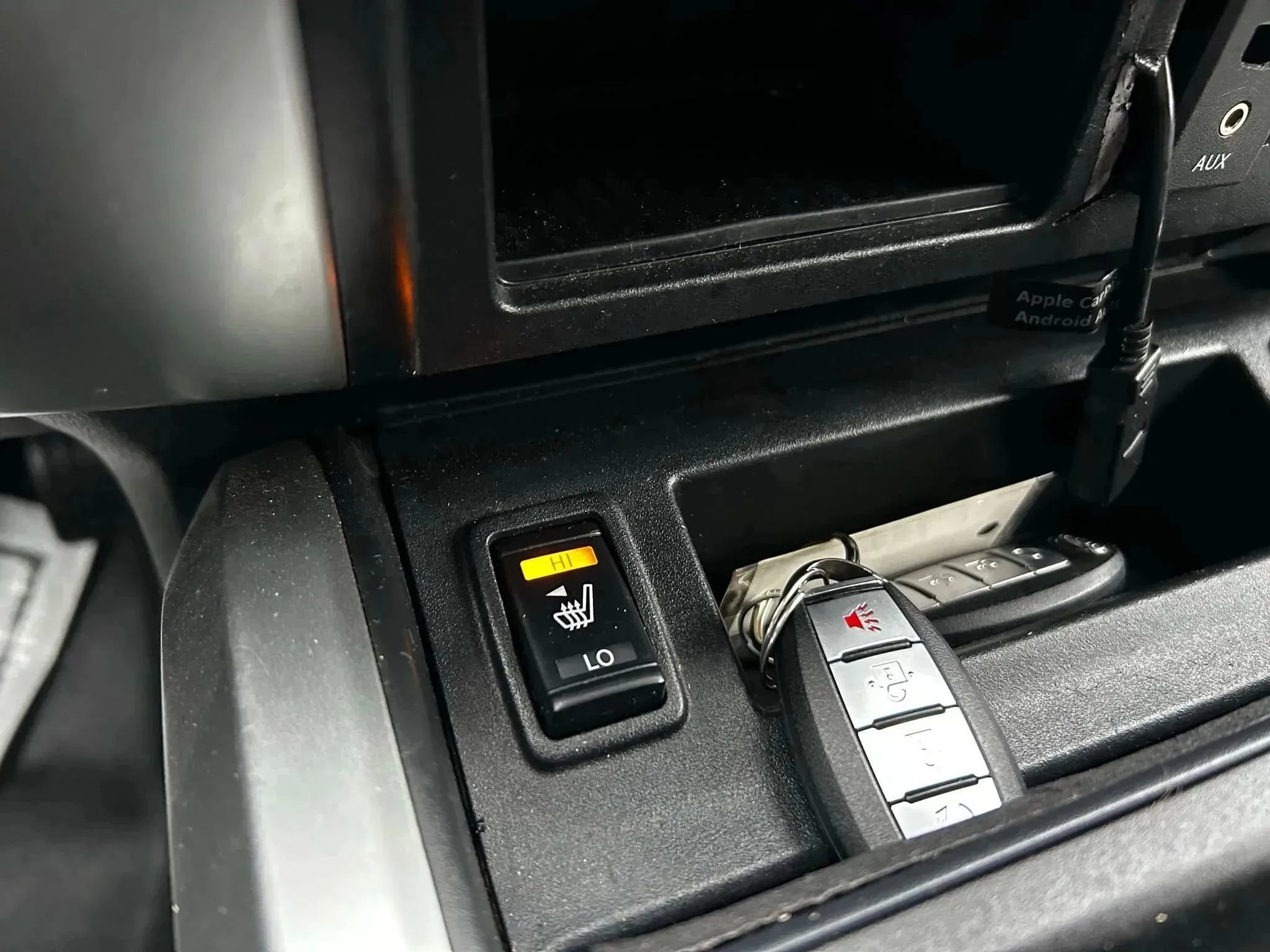 Used 2017 Nissan Titan SL image 29