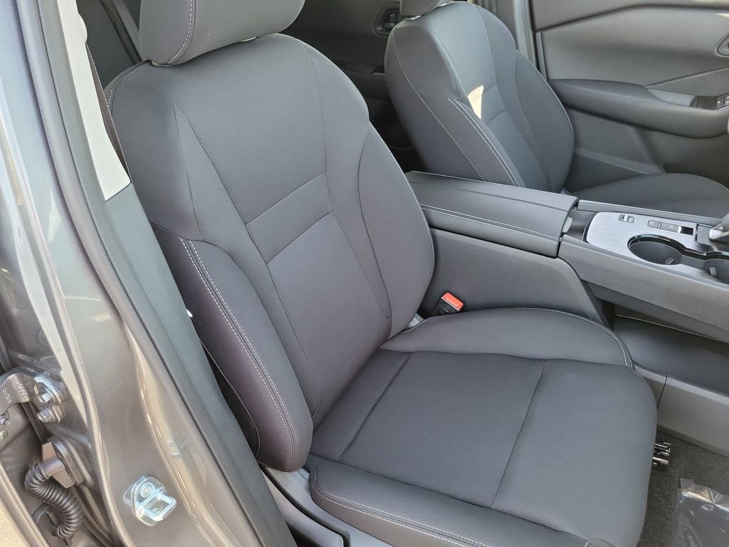 New 2026 Nissan Rogue S image 12