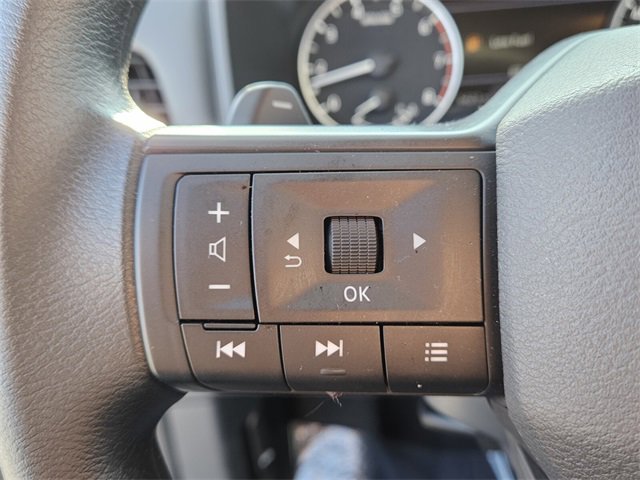 Used 2025 Nissan Rogue S image 23