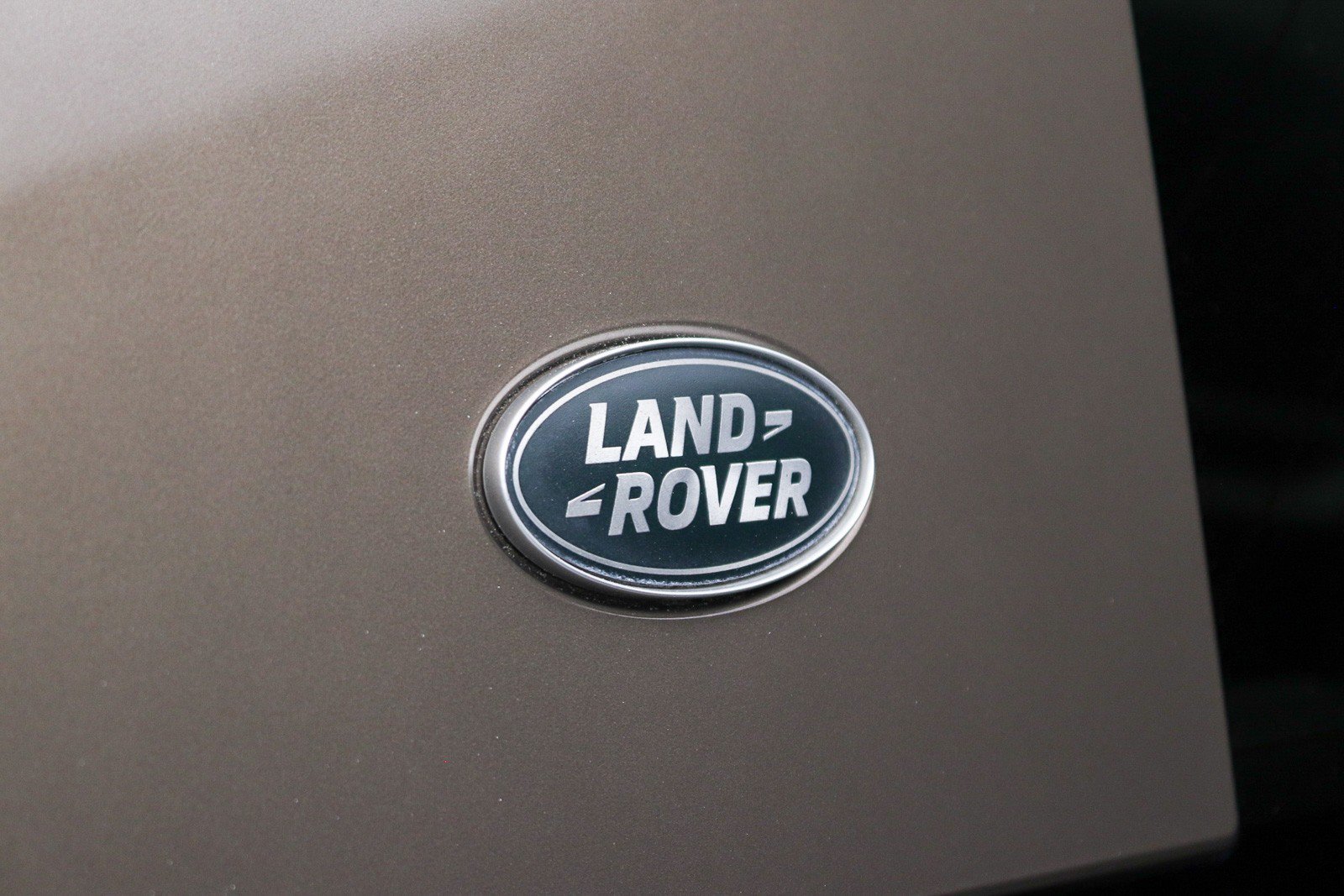 Used 2021 Land Rover Defender 110 SE AWD/4WD image 36