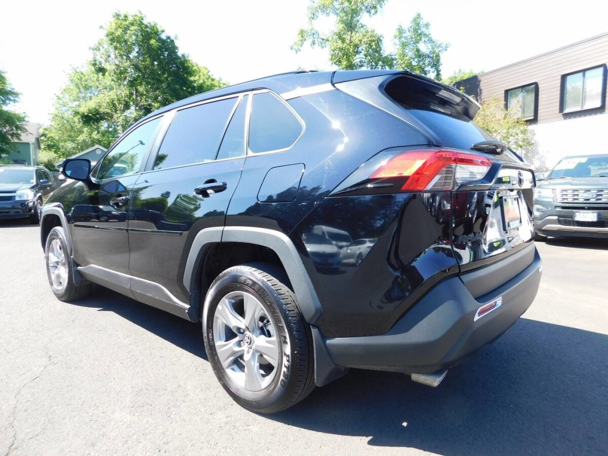 Used 2024 Toyota RAV4 XLE image 3