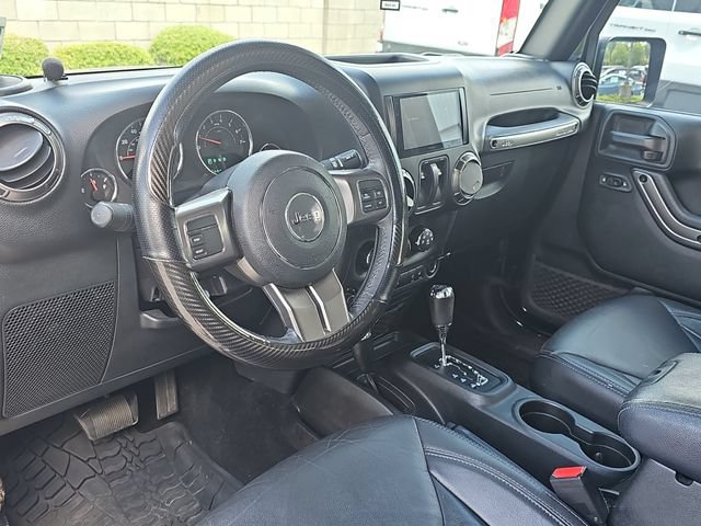 Used 2018 Jeep Wrangler Sahara AWD/4WD image 11