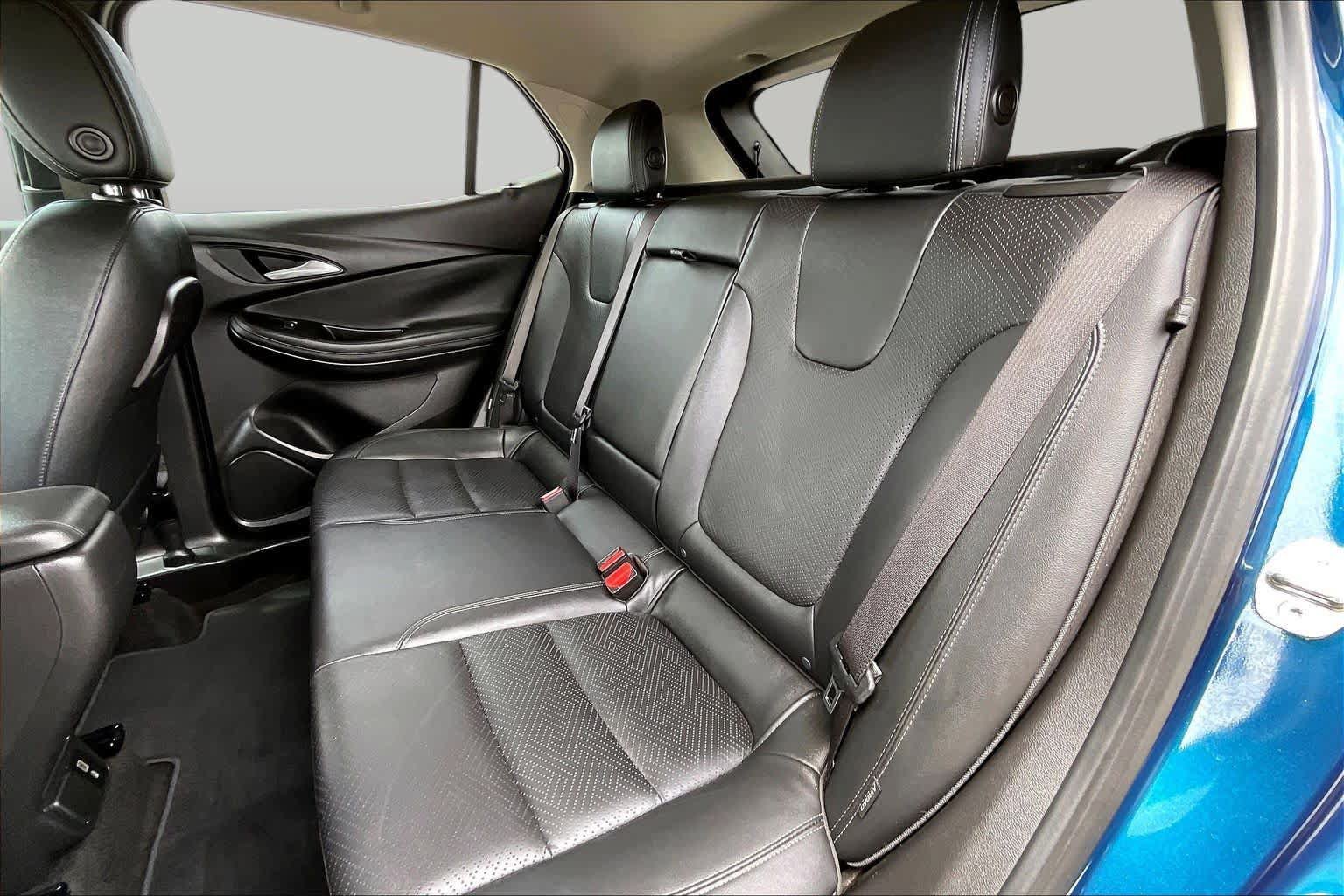 Used 2020 Buick Encore GX Essence FWD image 19