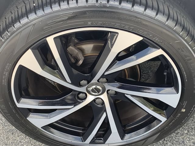 Used 2020 Volvo XC40 T5 R-Design w/ Protection Package Premier AWD/4WD image 34