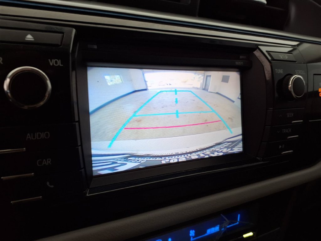 Used 2016 Toyota Corolla LE FWD image 6