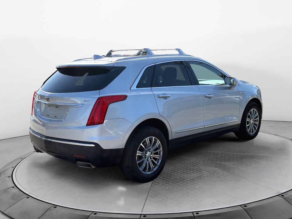 Used 2017 Cadillac XT5 Luxury image 7