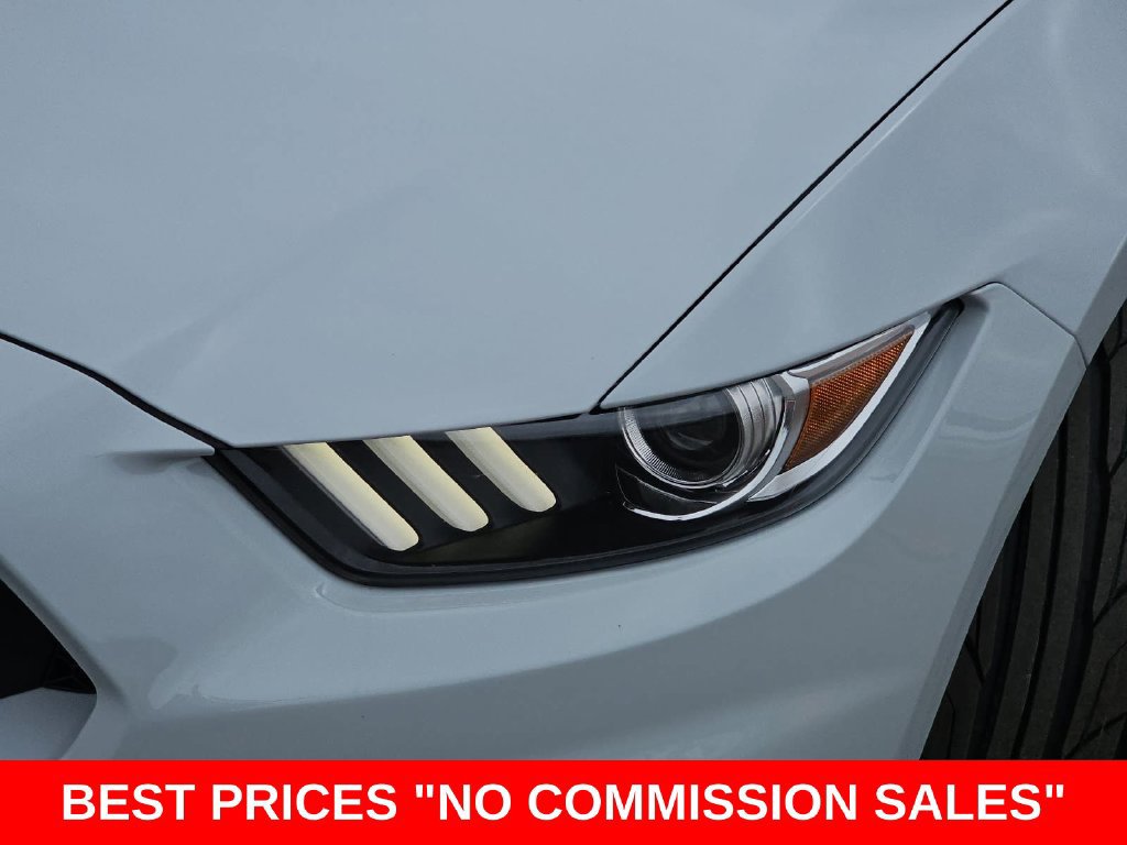 Used 2016 Ford Mustang Shelby GT350 RWD image 32