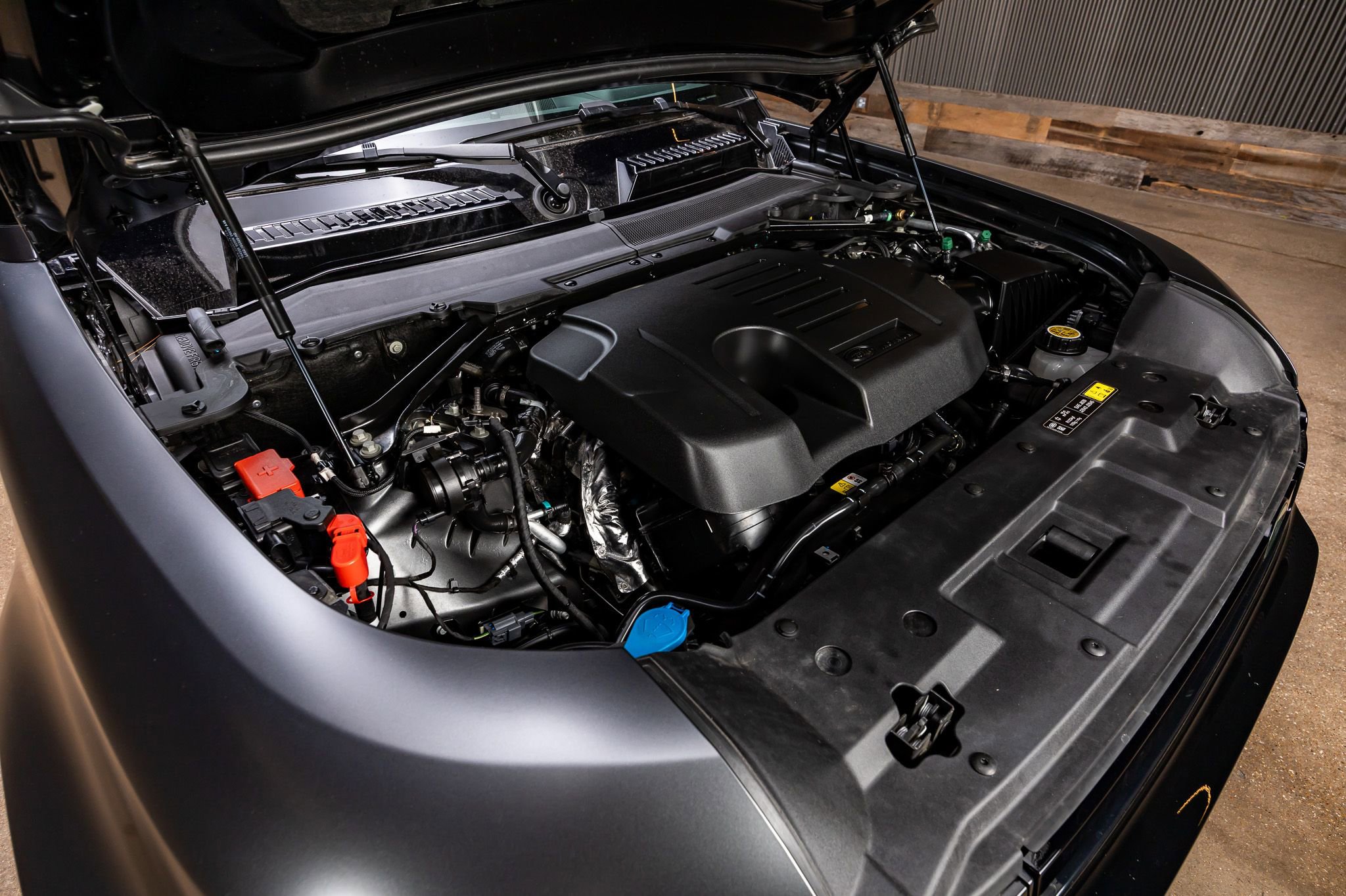 Used 2025 Land Rover Defender 130 X image 39