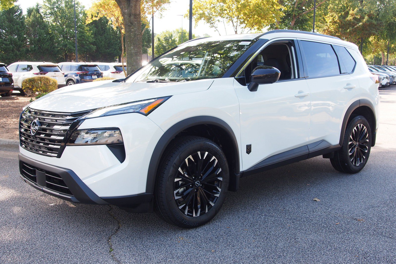 New 2026 Nissan Rogue Dark Armor FWD image 3