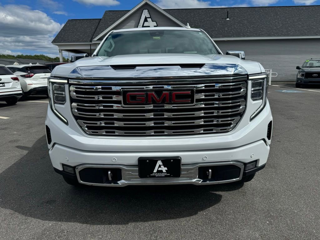 Used 2022 GMC Sierra 1500 Denali w/ Denali Reserve Package image 4