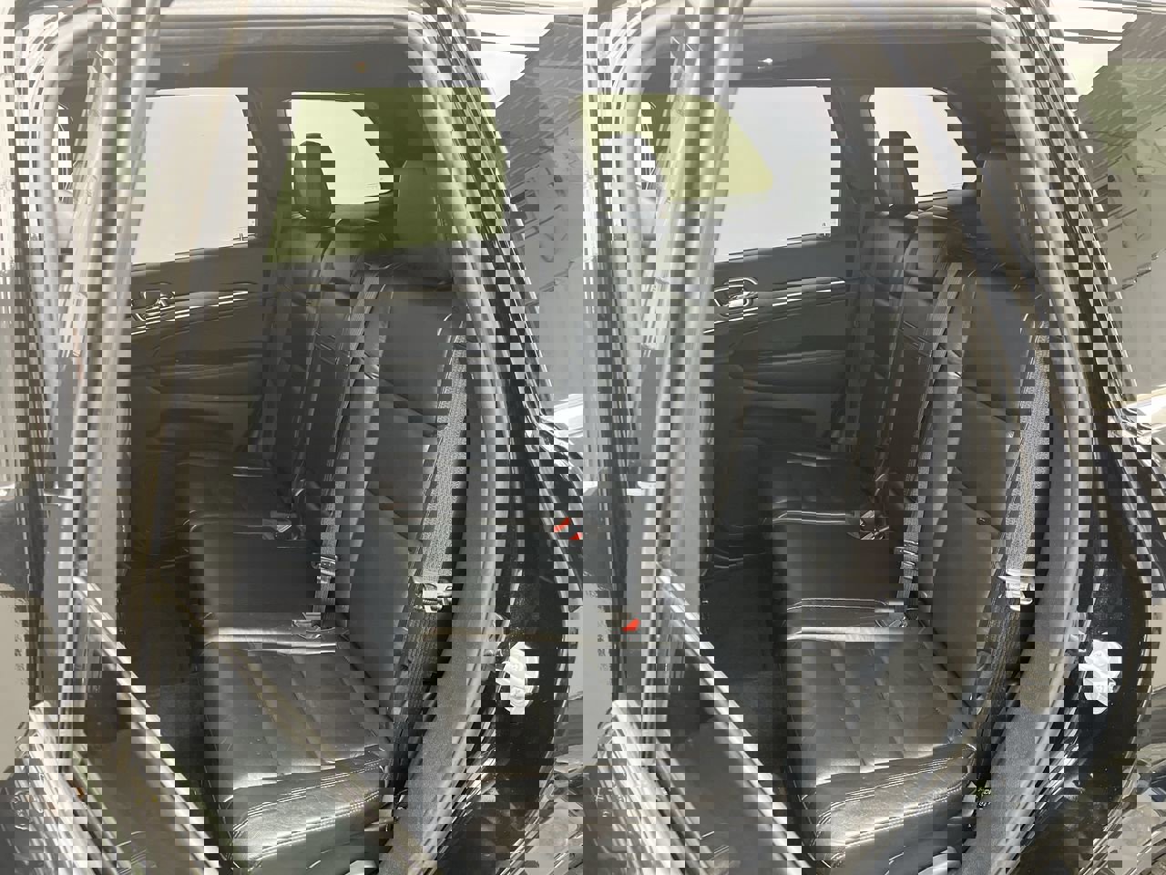 Used 2018 Jeep Grand Cherokee Limited image 12