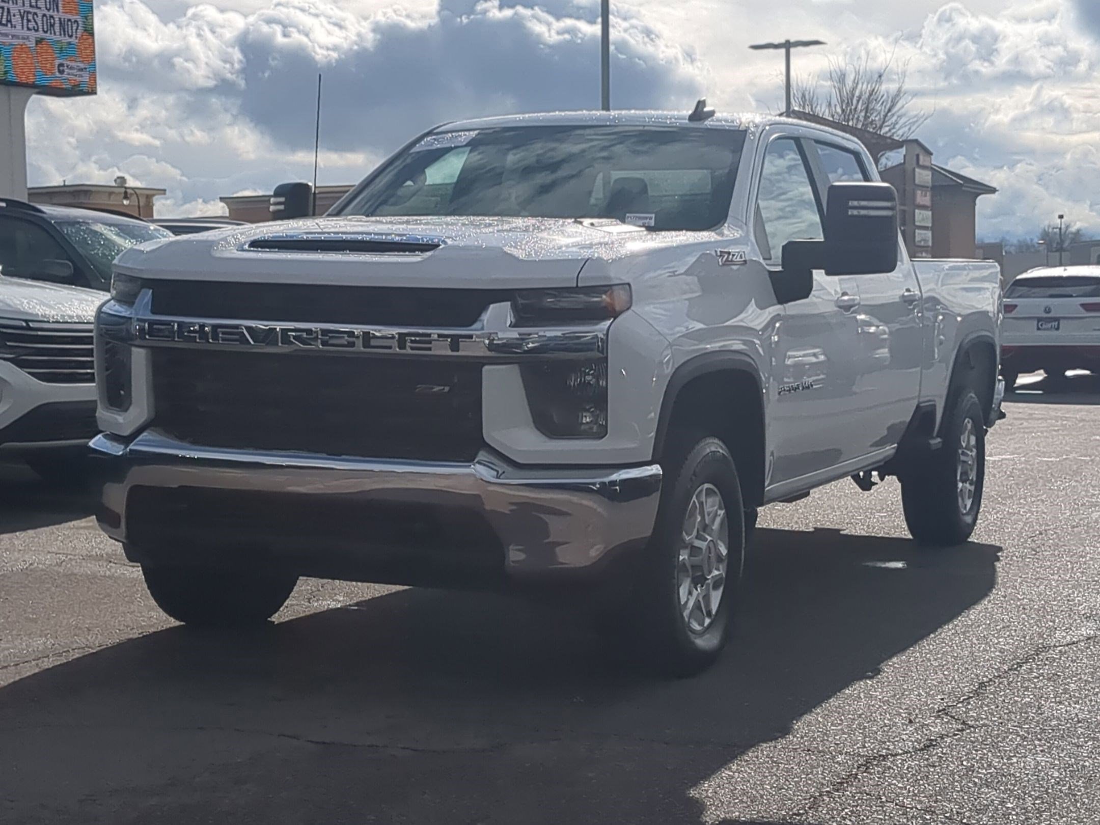 Used 2023 Chevrolet Silverado 2500 LT image 11