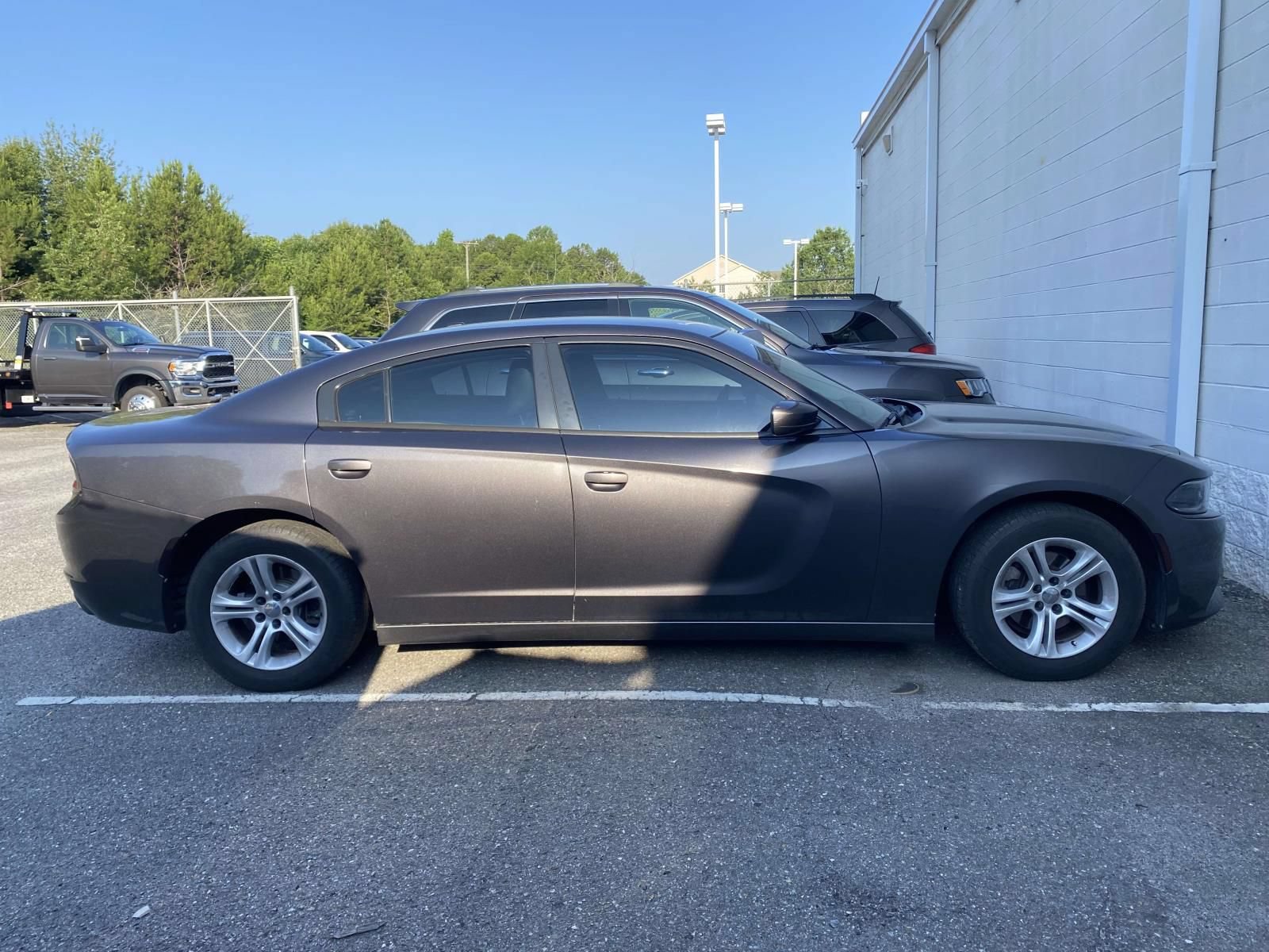 Used 2015 Dodge Charger SE w/ Popular Equipment Group RWD image 8