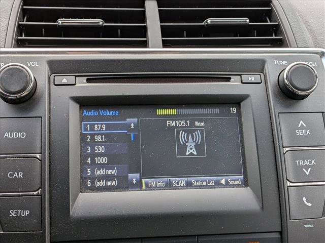 Used 2015 Toyota Camry LE image 12