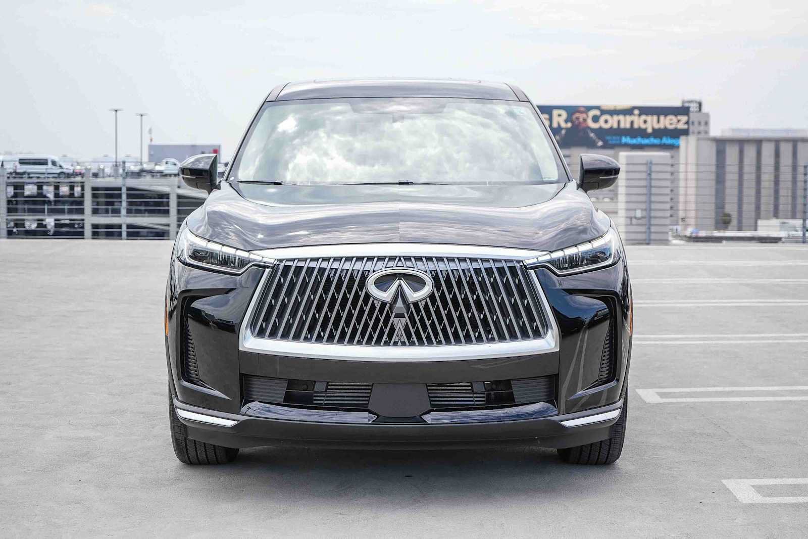 Used 2026 INFINITI QX60 Pure w/ Cargo Package FWD image 2