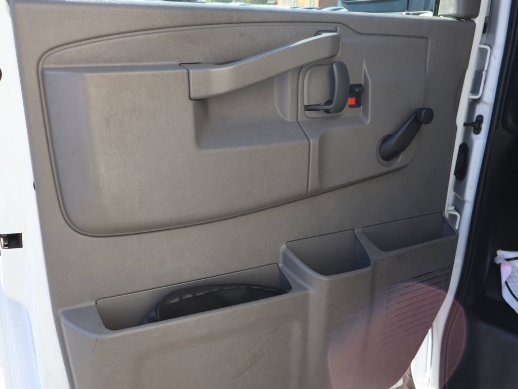 Used 2021 Chevrolet Express 3500 RWD image 12