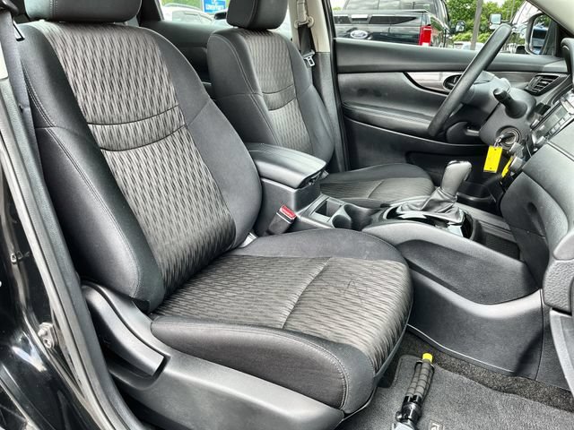 Used 2019 Nissan Rogue S AWD/4WD image 25