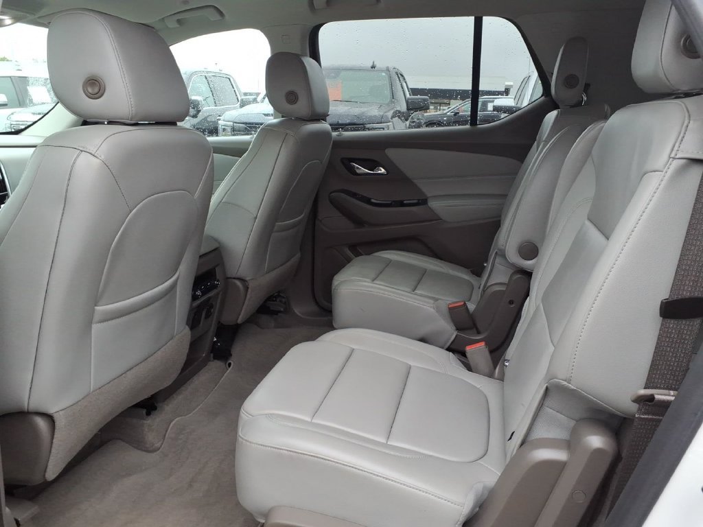Used 2018 Chevrolet Traverse LT FWD image 10