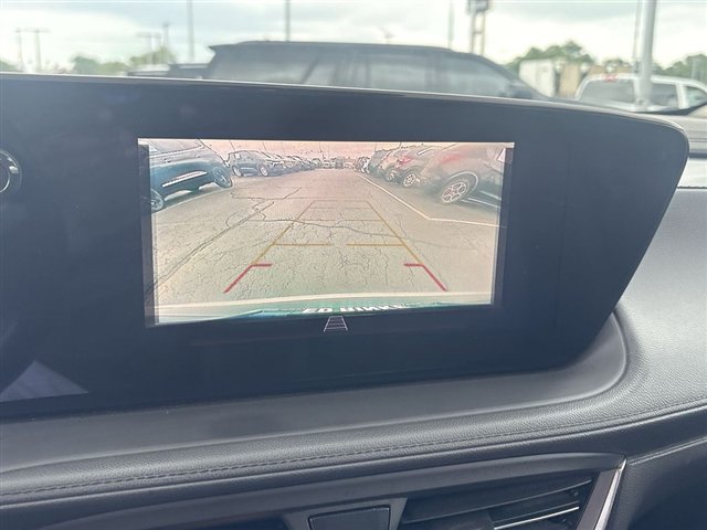 Certified 2024 Buick Encore GX Preferred w/ Comfort Package FWD image 14