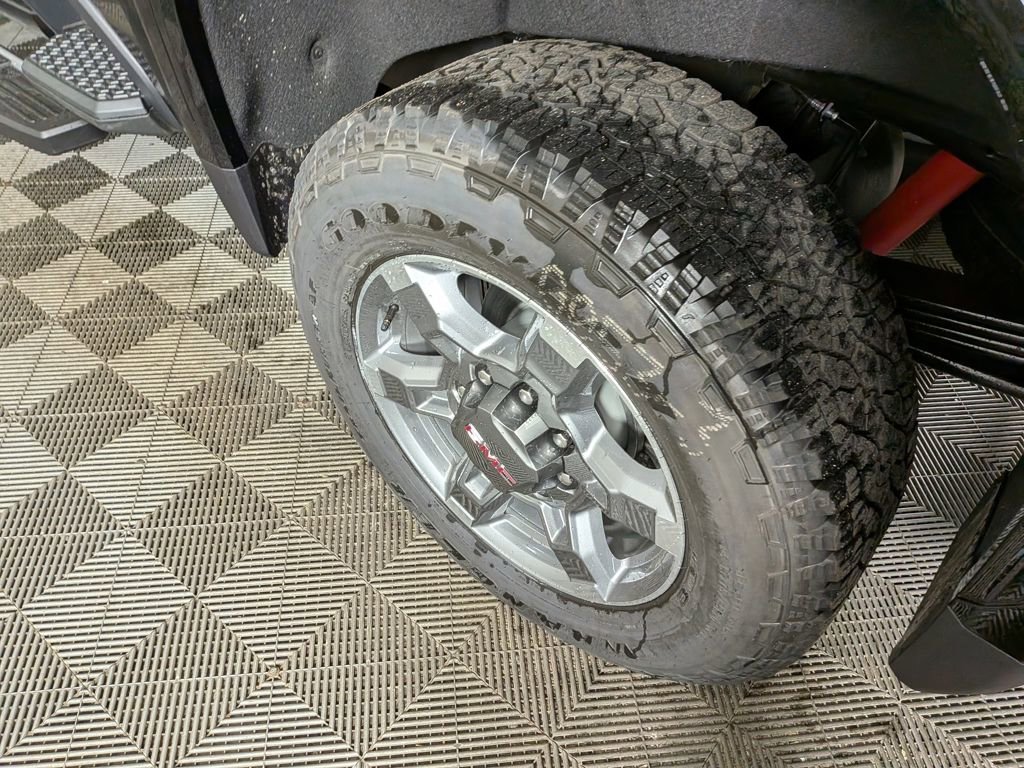 New 2025 GMC Sierra 2500 SLT w/ SLT Premium Package image 12