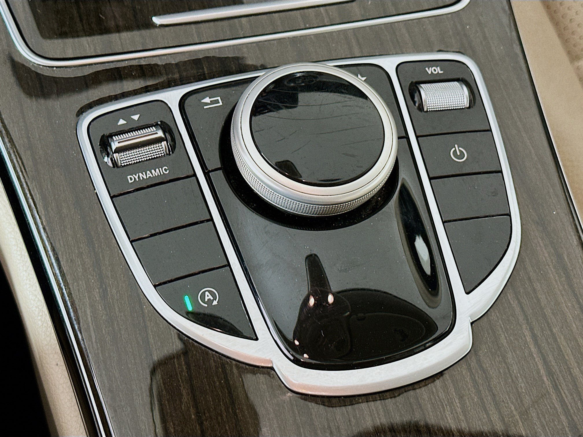 Used 2018 Mercedes-Benz C 300 Sedan image 25