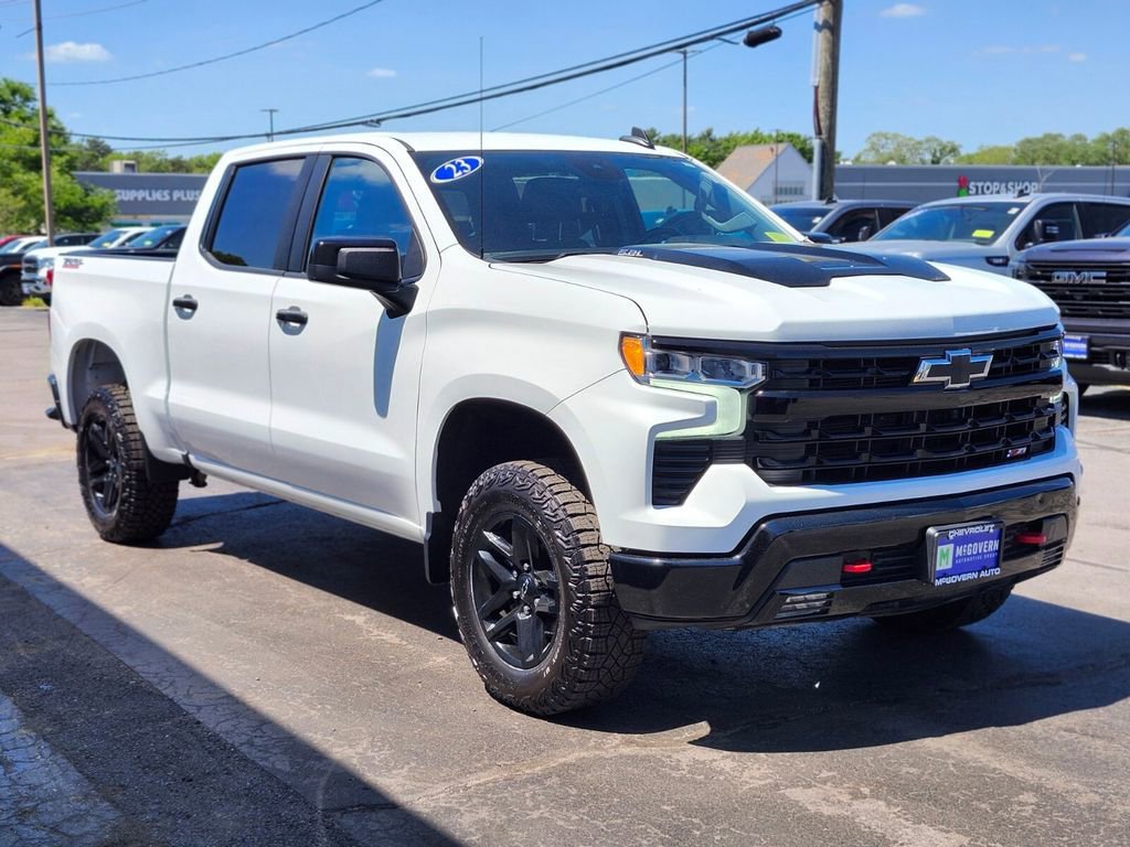Used 2023 Chevrolet Silverado 1500 LT Trail Boss w/ Convenience Package II AWD/4WD image 7