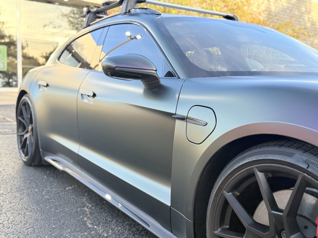 Used 2024 Porsche Taycan GTS image 20