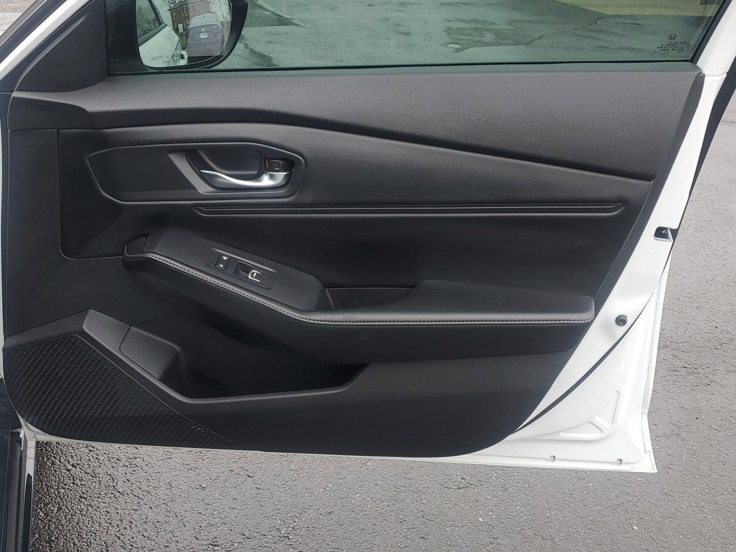 Used 2024 Honda Accord Sport image 31